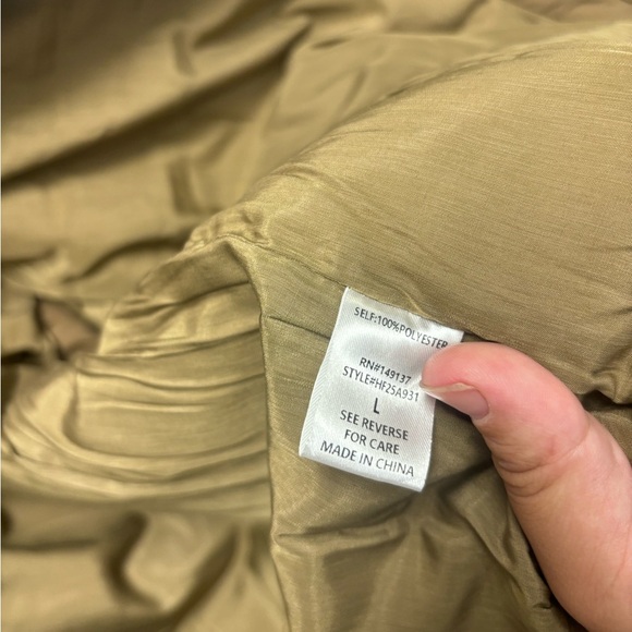 HYFVE Oversized Brown Quilted Puffer Vest - Picture 4 of 5